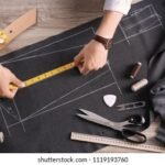 tailor-working-table-atelier-top-260nw-1119193760